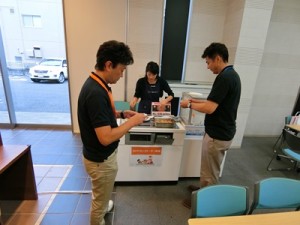 IH実演コーナーでスタッフも舌鼓。